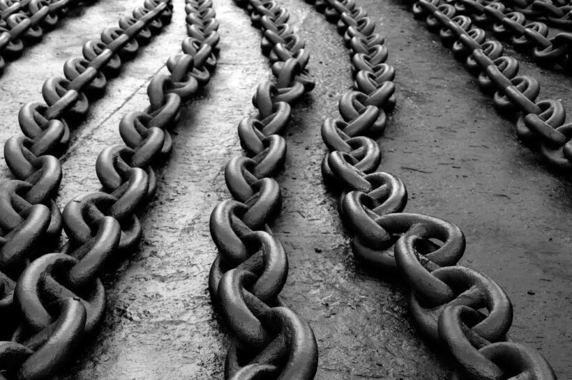 Активность китов вызвала ралли Chainlink, цель в 52 доллара на радаре трейдеров