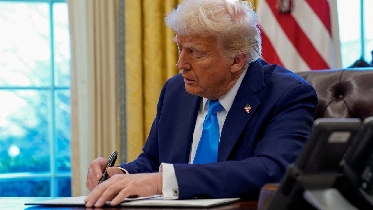 Еще одна вещь, чтобы заплатить обязанности. Трамп объявил о создании государственного фонда, который мог бы купить тикток или биткойны