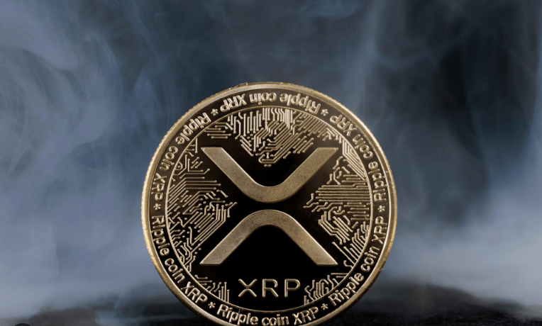 Диаграмма цен на XRP мигает обратная шаблон головы и плеч, которая может вызвать ралли до 3,9 доллара США.