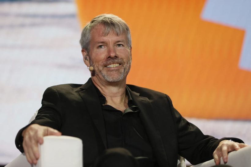 «Биткойн звонит» - Сэйлор разжигает рынок с загадочной подсказкой