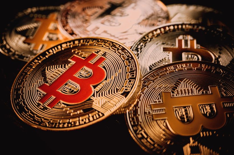 Биткойн бушующий индикатор быка снова включается, но этот уровень удерживает ключ