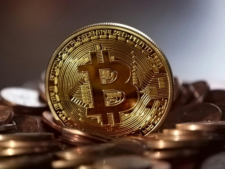 Питер Брандт прогнозирует, когда цена биткойнов может достигать 150 000 долларов, технические сигналы показывают, где находится рынок