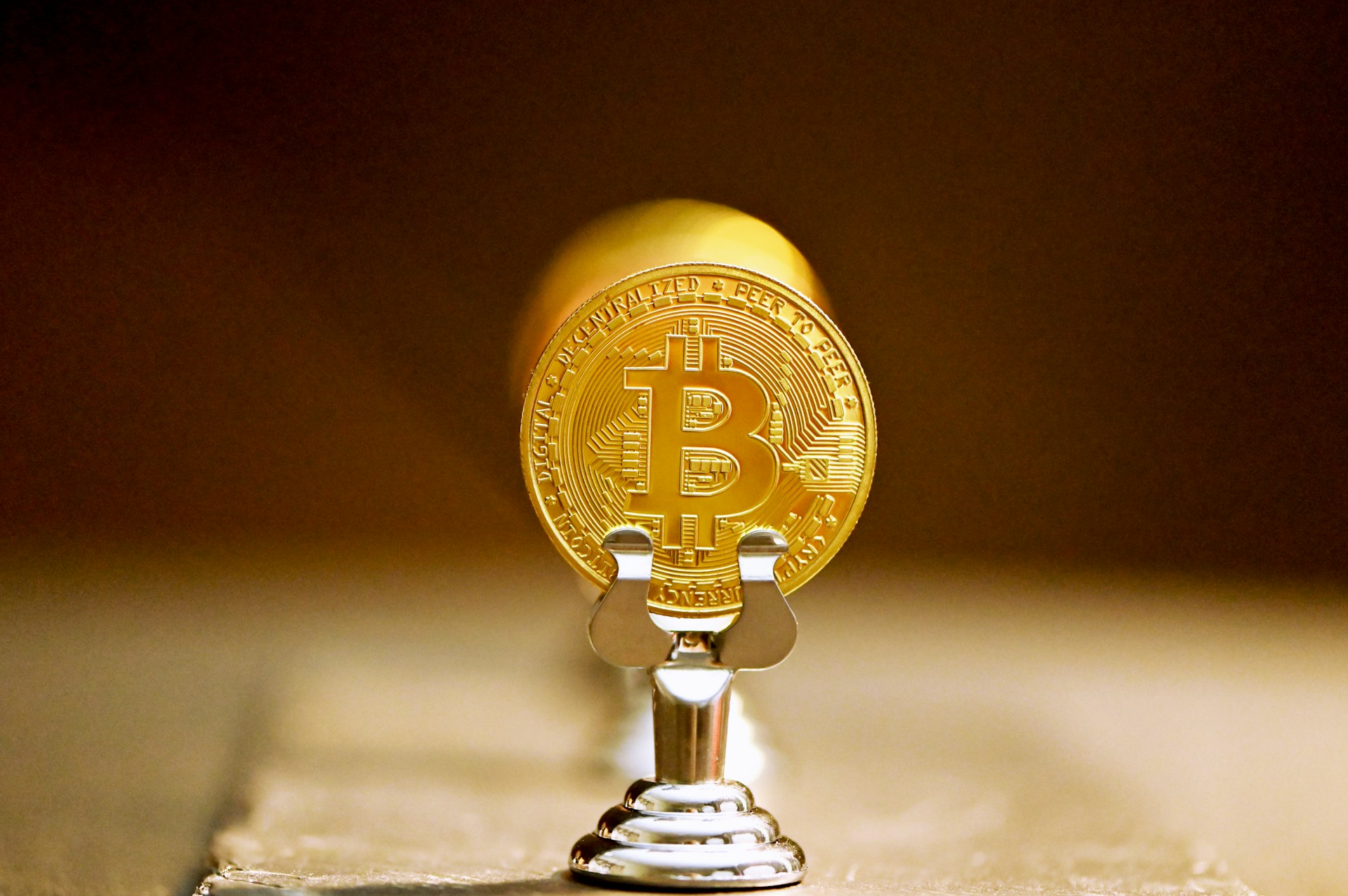 Биткойн показывает повышенную нереализованную прибыль без признаков продажи паники - в ближайшее время?