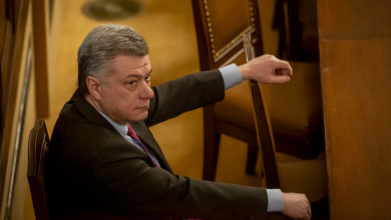 Министр говорит, что Блажекская торговля биткойнами: она была ультрарегальной. Мы выбираем слабости всего странного случая