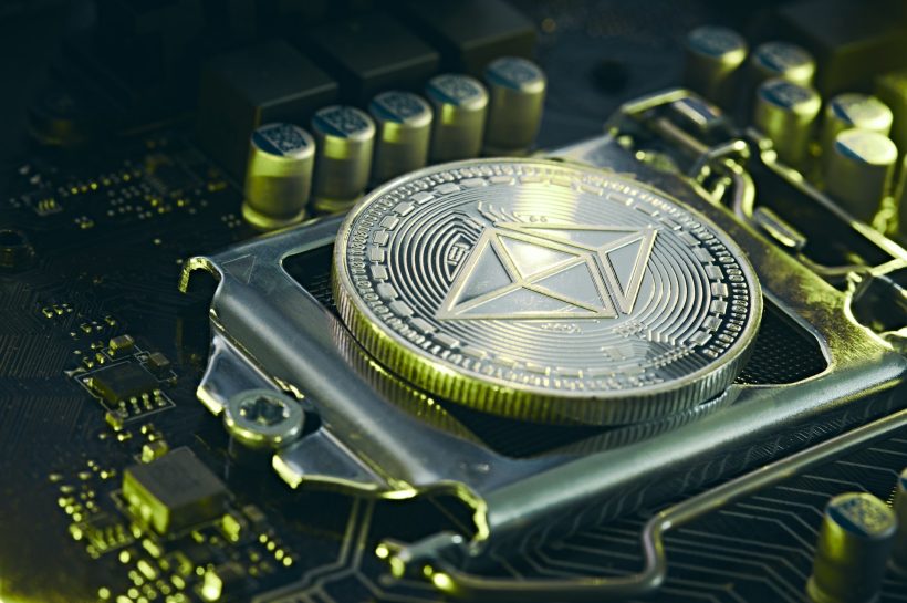 Аналитик объясняет, что Ethereum застрял между розничной продажей и накоплением китов, объясняет