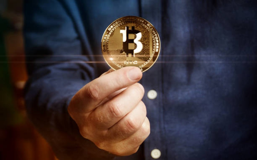 Биткойнская лестница в размере 10 000 долларов США: в чартных сигналах марш на 115 000 долларов США