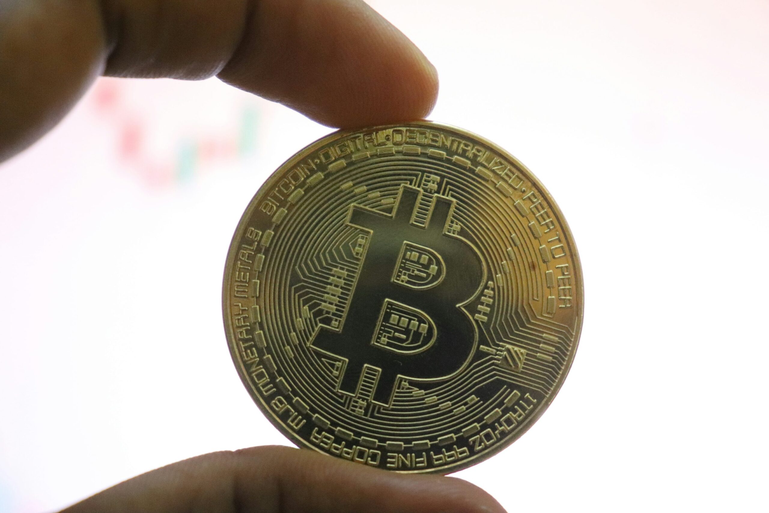 Биткойн Золотой Крест входящий, но напряженность угрожает прорыву