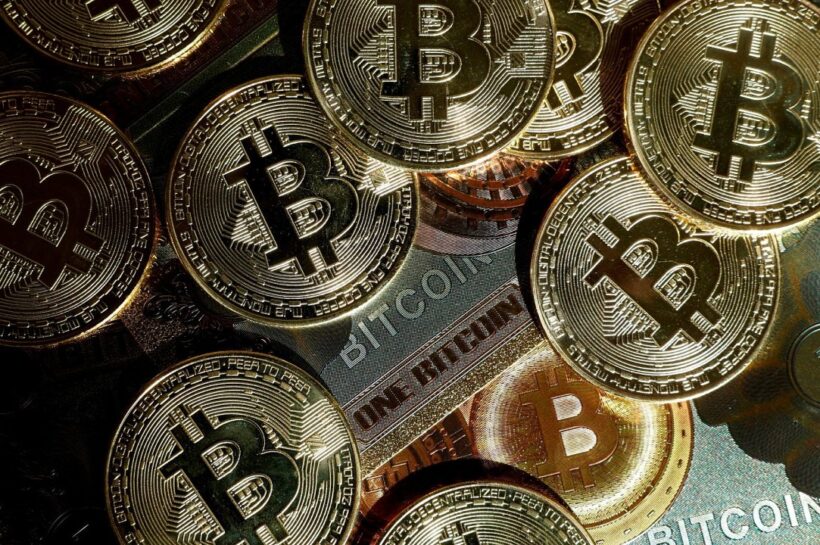 Сколько это биткойнов? Кошелек был открыт экспертом, нанятым адвокатом Цзикиковски без присутствия нотариуса или заместителя министерства