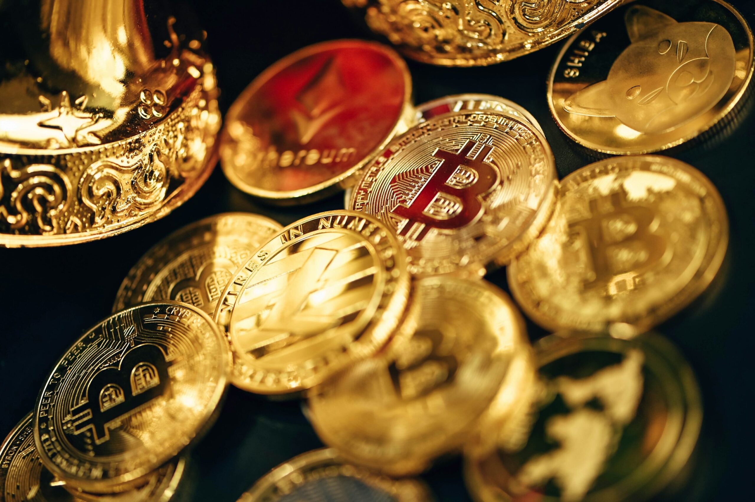 Биткойн снова приближается к 120 000 долларов, поскольку Сальвадор открывает банки биткойнов