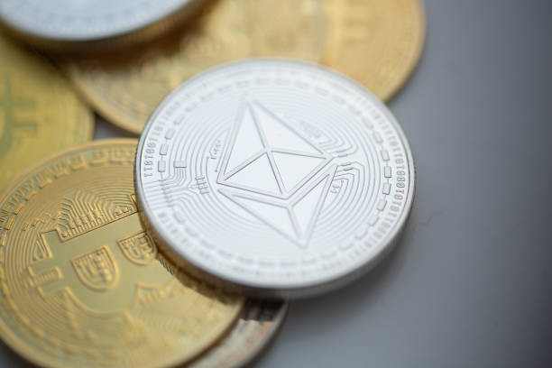 Ethereum возглавляет 3,75 миллиарда долларов Crypto Inclow, XRP и Solana присоединяются к партии