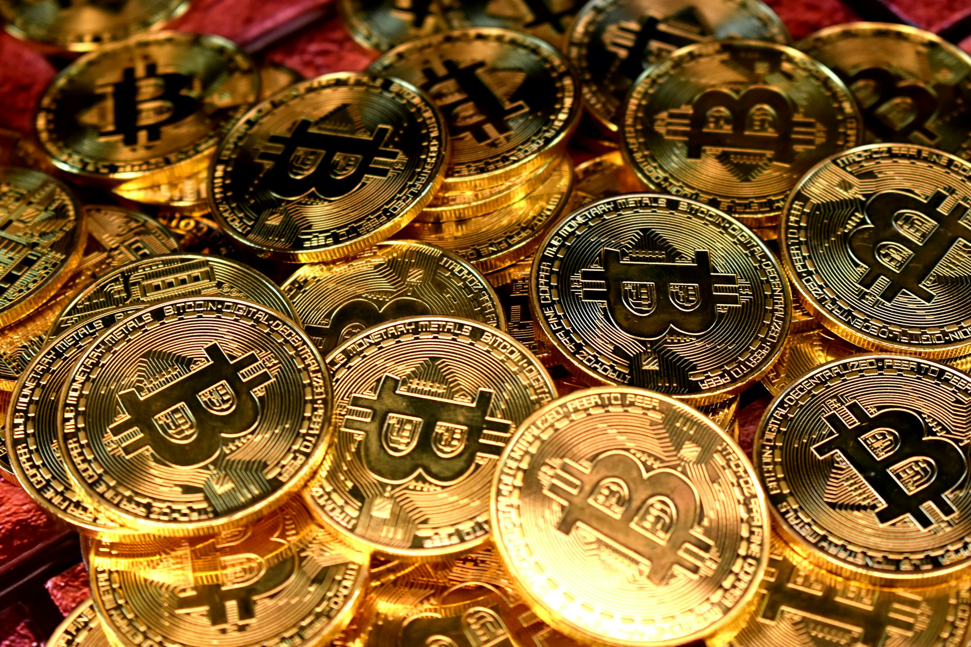 Биткойн риски снижаются ниже 110 000 долларов, несмотря на отскок - приходит ли 15% откат?