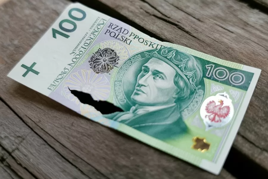 У вас есть поврежденная банкнота? Проверьте, что вы можете сделать с этим