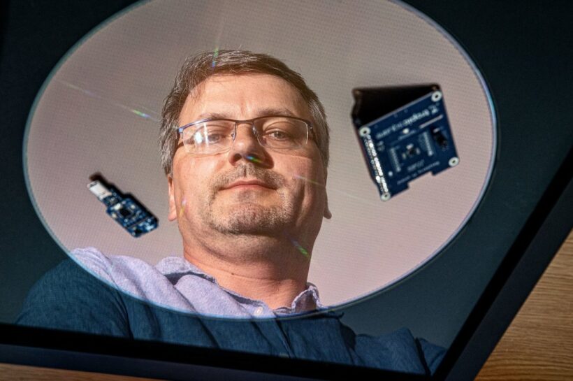 Сбор в чипе национальной безопасности. Ему нужны полмиллиардные короны, деньги ищут домашний бизнес