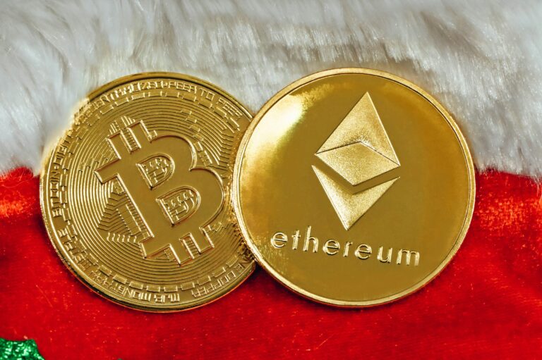 Киты идут в качестве биткойнов, Ethereum ETFS записывает приток в размере 4,5 миллиардов долларов США.