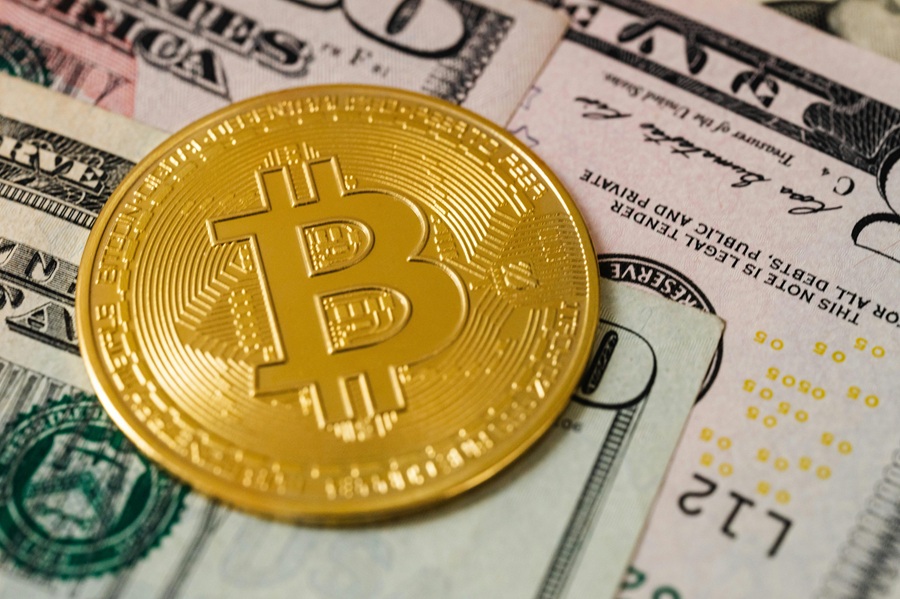 Биткойн упал ниже базовой стоимости STH – почему это может быть сигналом на покупку?