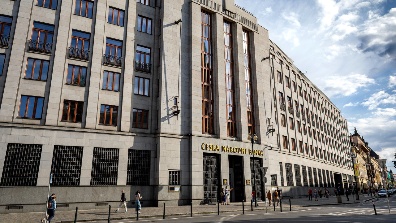 Чешский национальный банк купил биткойны или стейблкоины на 21 миллион крон и хочет их протестировать