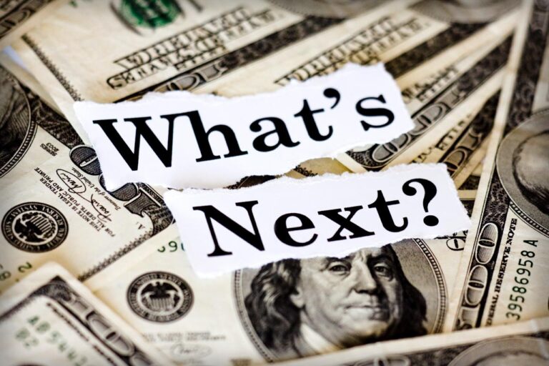 Биткойн торгуется на 40% ниже своей 200-дневной средней — что дальше?