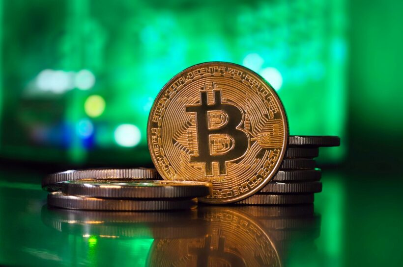 Биткойн торгуется ниже себестоимости ETF, поскольку MVRV сигнализирует о растущем давлении