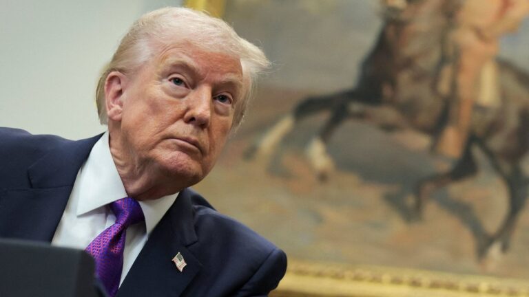 Администрация президента как бизнес-модель. Как Трамп монетизирует свой офис и сколько он на этом зарабатывает