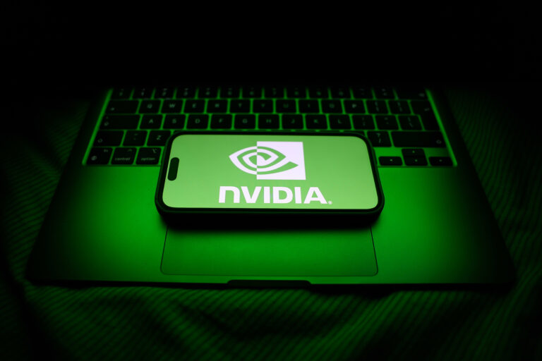 NVIDIA грозит коллективный иск после того, как суд одобрил иски о доходах от майнинга криптовалют на 1 миллиард долларов – акции упали на 7%